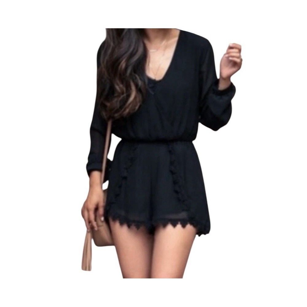 ASTR Romper Womens Black Crochet Shorts Sheer Long Sleeve Gothic Cóctel Festival